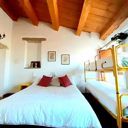 Bed & Breakfast Casa Lauras, The Old Tree's House Luras